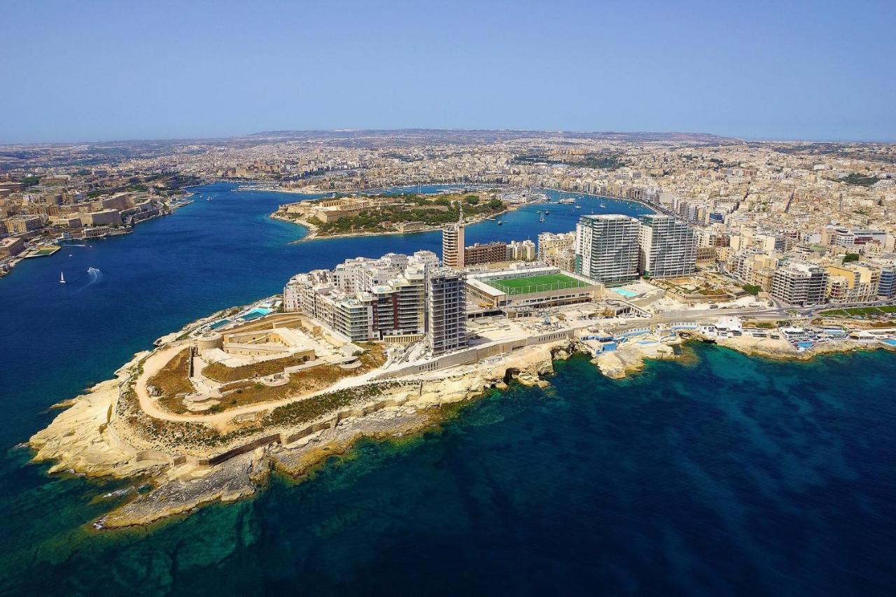 Luxurious Apt With Ocean Views And Pool In Tigne Point Sliema Buitenkant foto